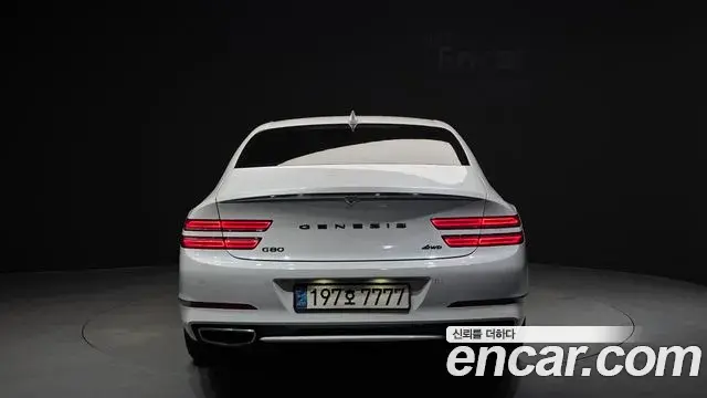 Genesis G80 2022 — Photo 15/20