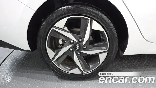 Hyundai Avante 2021 — Фото 5/20