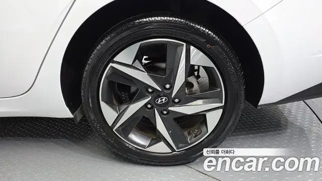 Hyundai The New Avante Hybrid 2021 — Şəkil 14/33