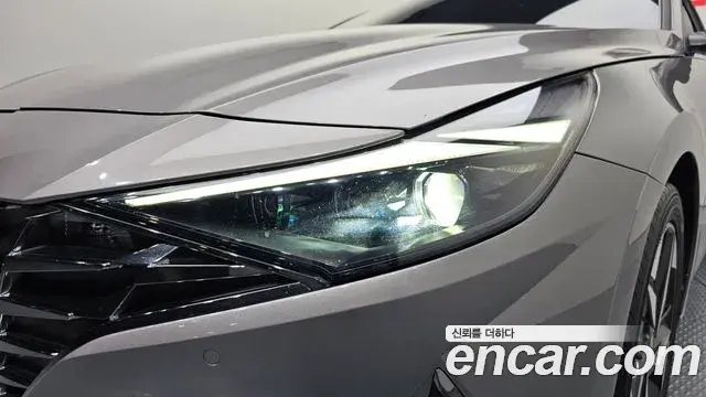 Hyundai The New Avante Hybrid 2020 — ფოტო 14/34