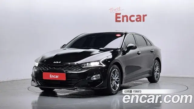 Kia K5 2023 — Photo 9/20