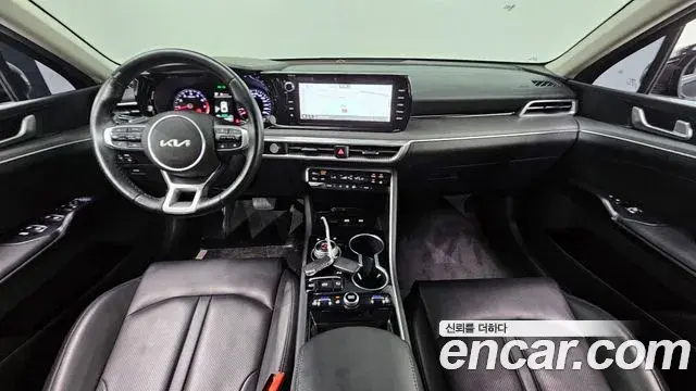 Kia K5 2023 — Photo 10/20