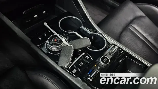 Kia K5 2023 — Photo 7/20