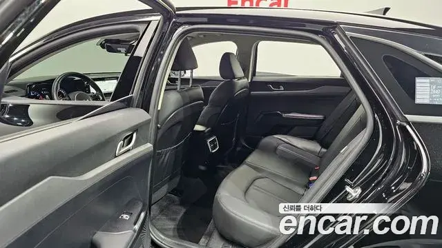 Kia K5 2023 — Photo 11/20