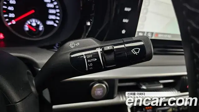 Kia K5 2023 — Photo 18/20