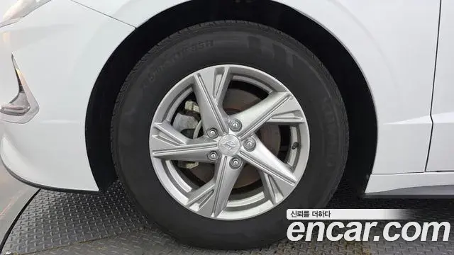 Hyundai Sonata 2019 — Photo 5/20