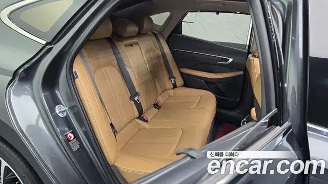 Hyundai Sonata Hybrid 2019 — Şəkil 26/34