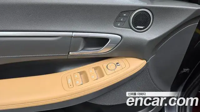 Hyundai Sonata Hybrid 2019 — Şəkil 21/34