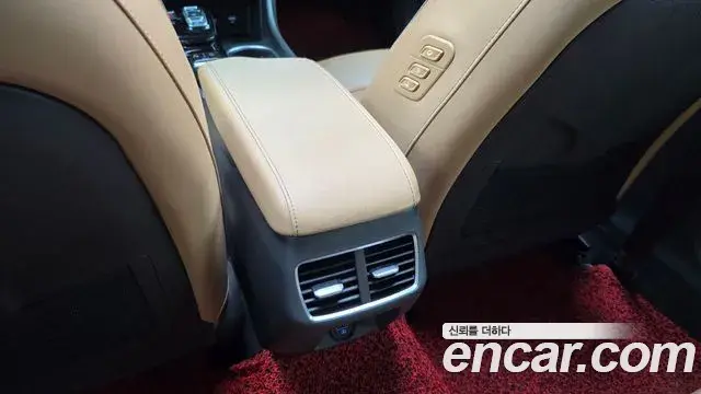 Hyundai Sonata Hybrid 2019 — Şəkil 31/34