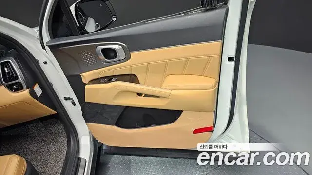 Kia Sorento 2020 — ფოტო 4/36