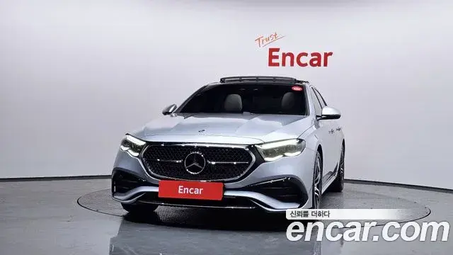 Mercedes-Benz E-Class 2025 — Фото 2/20