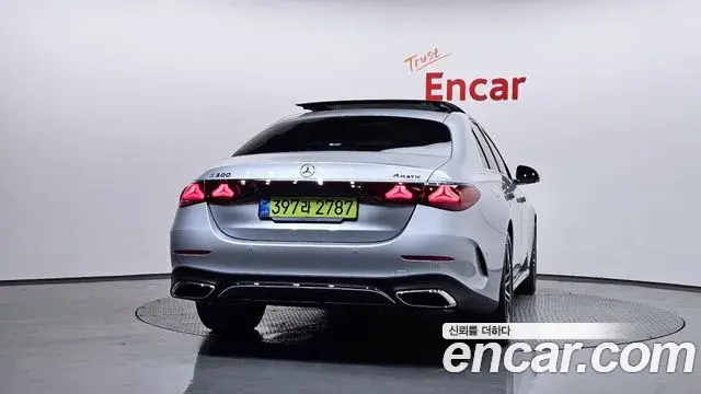 Mercedes-Benz E-Class 2025 — Фото 3/20