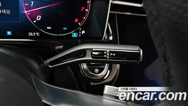 Mercedes-Benz E-Class 2025 — Фото 8/20