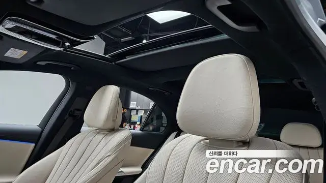 Mercedes-Benz E-Class 2025 — Фото 15/20