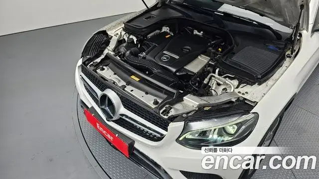 Mercedes-Benz GLC-Class 2019 — Фото 6/20