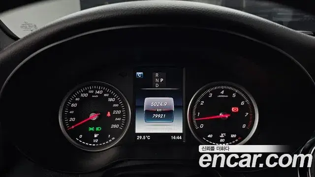 Mercedes-Benz GLC-Class 2019 — Фото 8/20