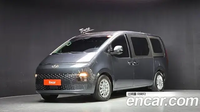 Hyundai Staria 2022 — ფოტო 5/20