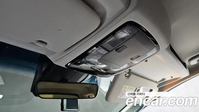 Hyundai Staria 2022 — ფოტო 15/20