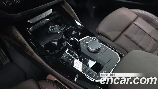 BMW X4 2025 — Photo 9/20