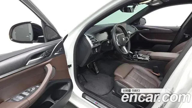 BMW X4 2025 — Photo 10/20