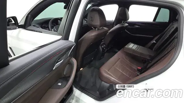 BMW X4 2025 — Photo 12/20