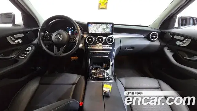 Mercedes-Benz C-Class 2019 — Фото 10/20