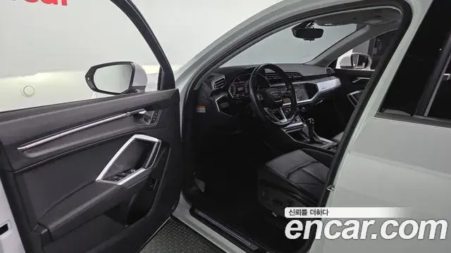 Audi Q3 2020 — Photo 10/20
