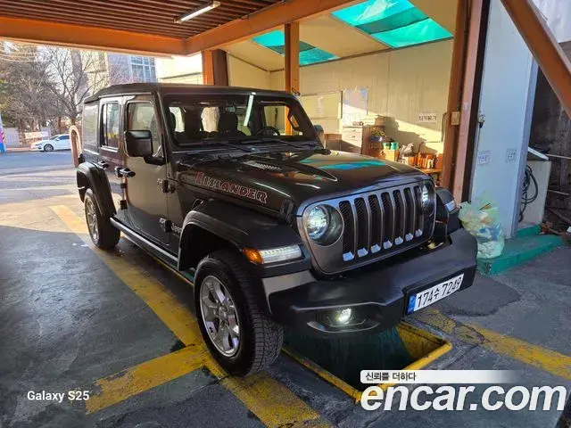 Jeep Wrangler 2021 — Şəkil 8/17