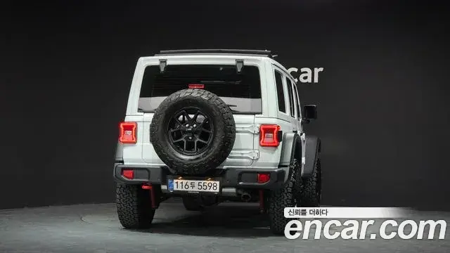 Jeep Wrangler 2025 — Photo 26/35