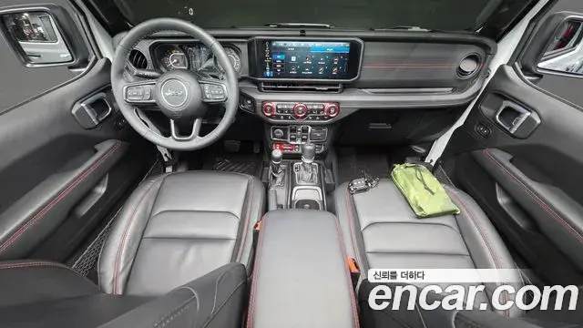 Jeep Wrangler 2025 — Photo 15/35