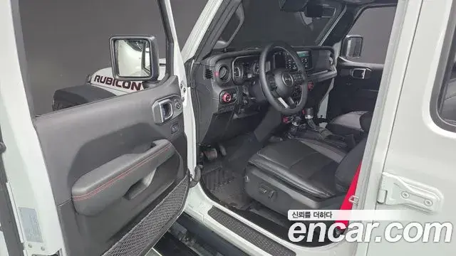 Jeep Wrangler 2025 — Photo 14/35