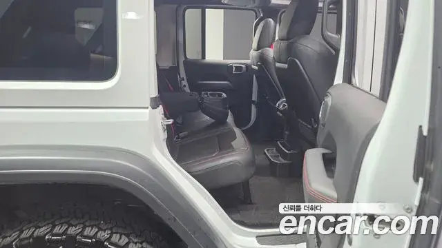 Jeep Wrangler 2025 — Photo 3/35