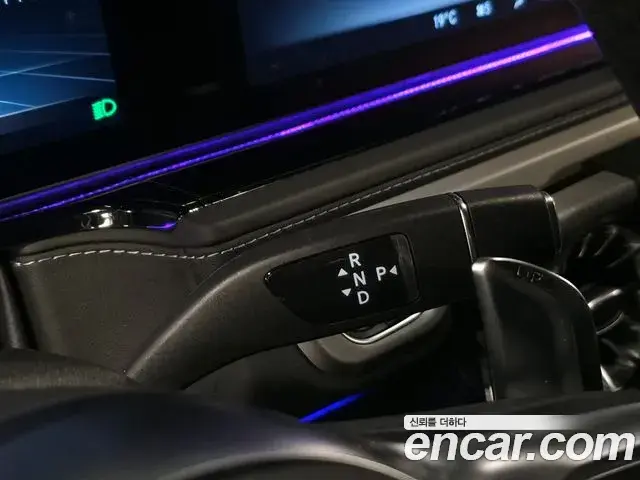 Mercedes-Benz G-Class 2021 — Photo 14/20