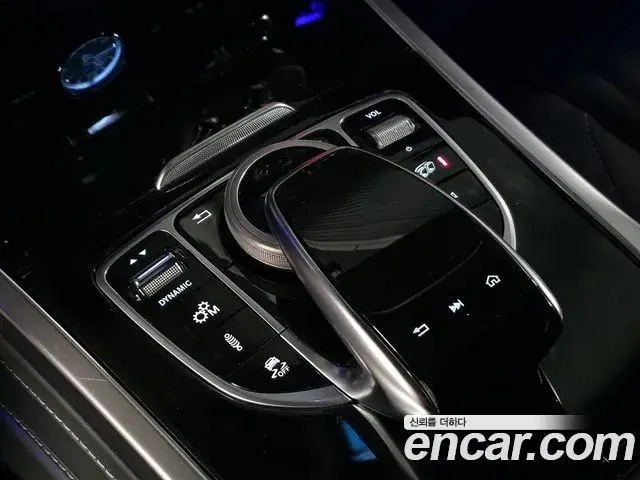 Mercedes-Benz G-Class 2021 — Photo 3/20