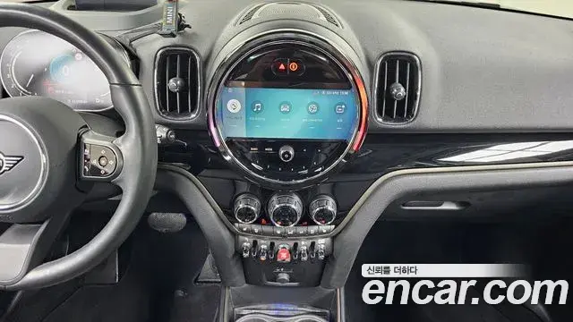 Mini Cooper Countryman 2023 — Photo 13/20