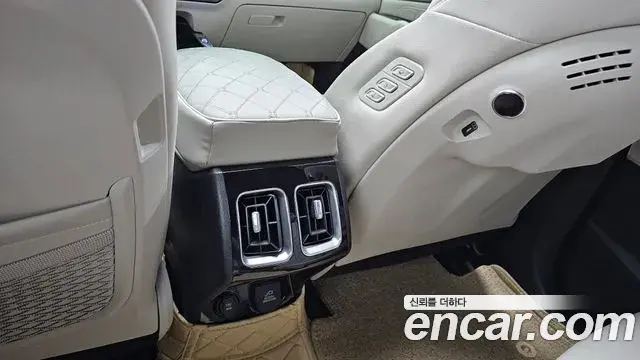 Kia Sorento 2025 — ფოტო 20/40