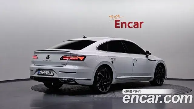 Volkswagen Arteon 2022 — Photo 9/33