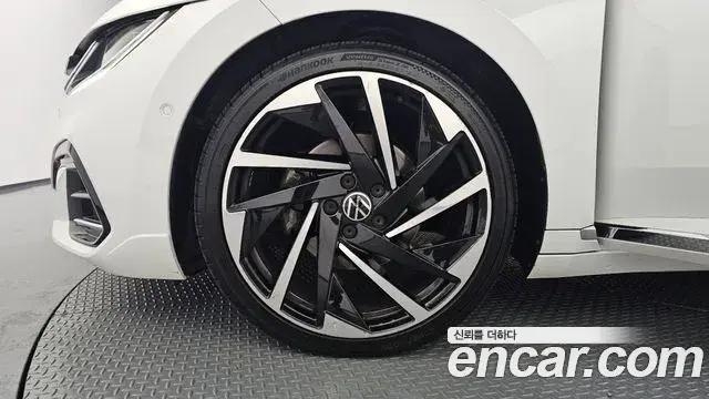 Volkswagen Arteon 2022 — Photo 3/33