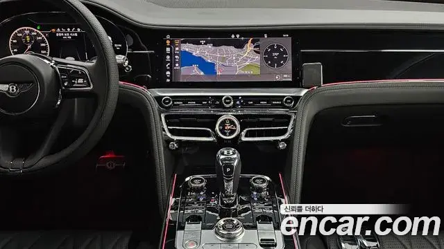 Bentley Flying Spur 2022 — Photo 15/39