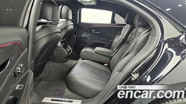 Bentley Flying Spur 2022 — Photo 17/39