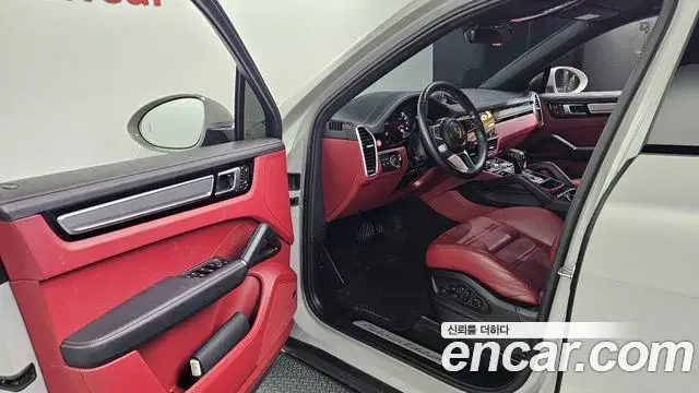Porsche Cayenne 2022 — Şəkil 4/31
