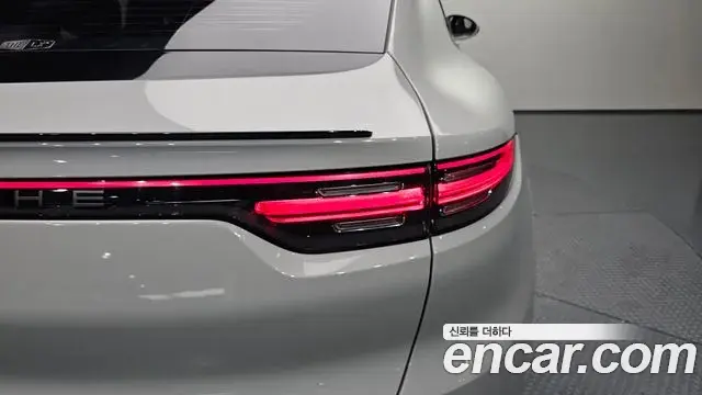 Porsche Cayenne 2022 — Şəkil 15/31