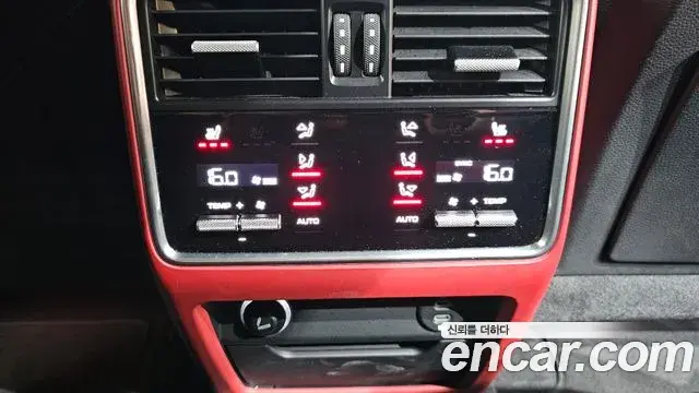 Porsche Cayenne 2022 — Şəkil 18/31