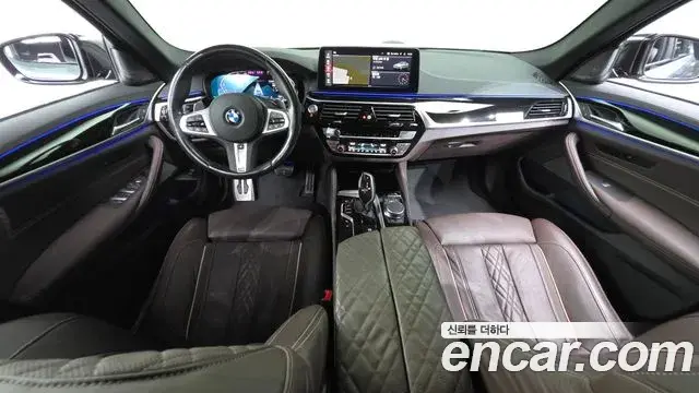 BMW 5 Series 2023 — Şəkil 20/31