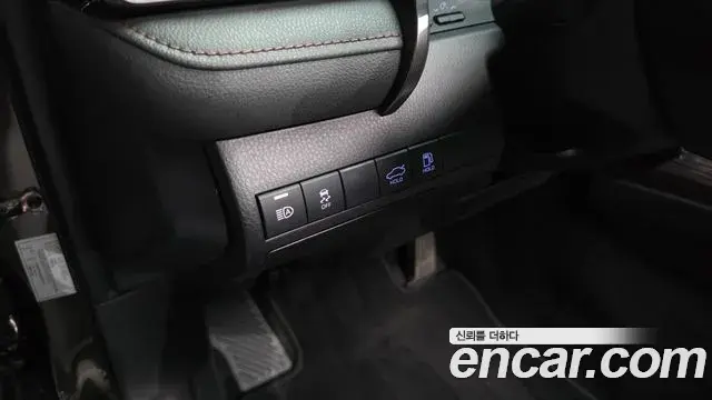 Toyota Camry 2018 — Photo 22/36