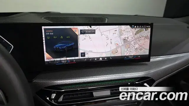 BMW 4 Series 2025 — Photo 28/33