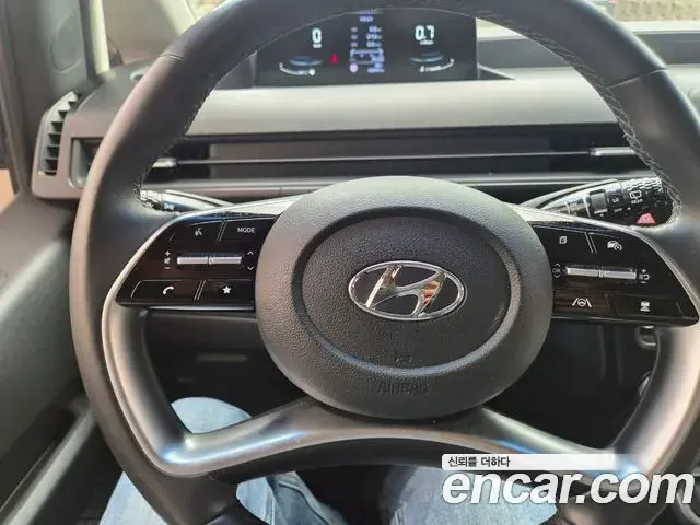 Hyundai Staria 2022 — Фото 7/20