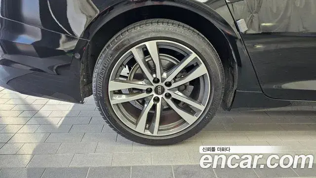 Audi A6 2022 — ფოტო 1/20