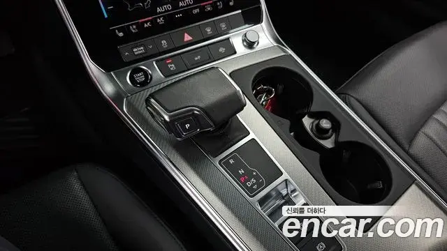 Audi A6 2022 — ფოტო 4/20