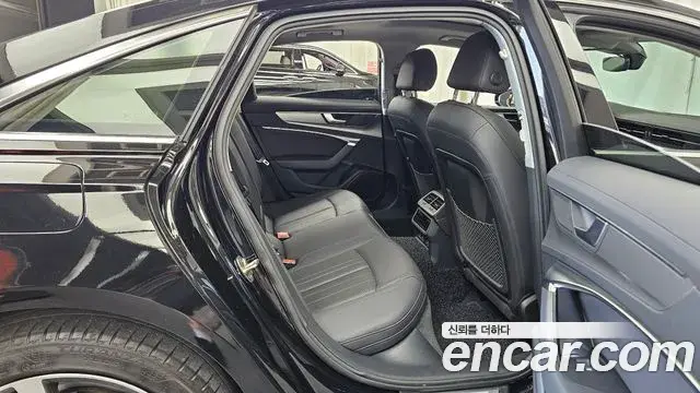 Audi A6 2022 — ფოტო 10/20